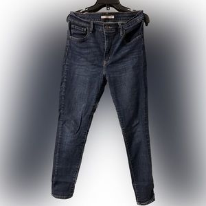 Levi’s 720 super skinny’s Sz.31 dark wash